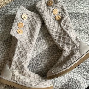 Ugg lattice boots